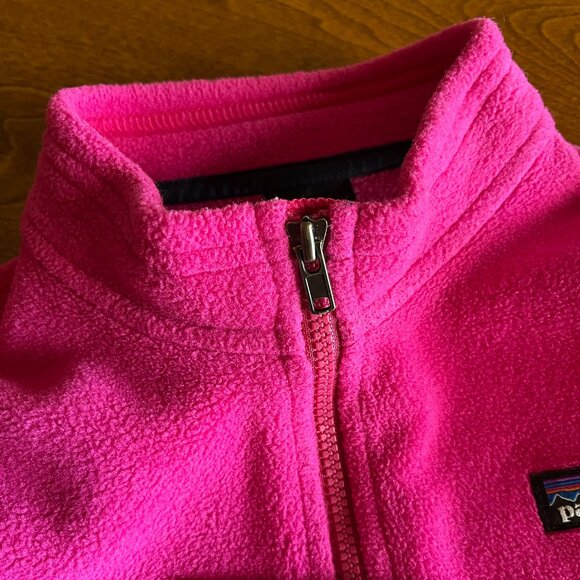 Patagonia pink fleece vest 4T - Picture 4 of 9